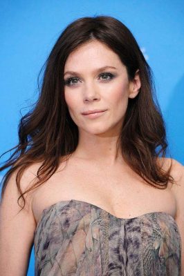 Anna Friel