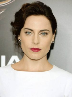 Antje Traue