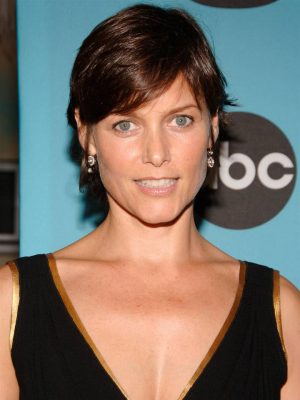 Carey Lowell