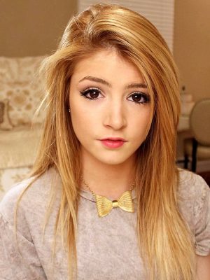 Chrissy Costanza