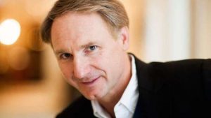 Dan Brown