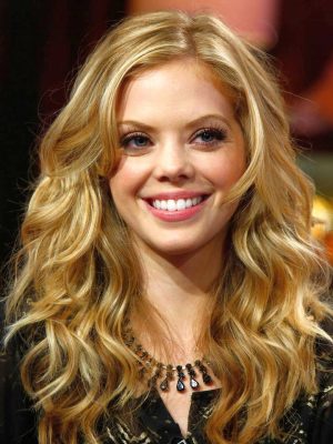 Dreama Walker