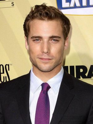 Dustin Milligan