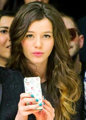 Eleanor Calder