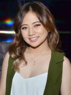 Ella Cruz