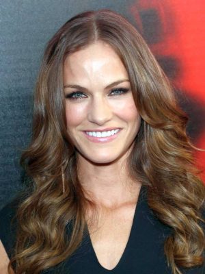 Kelly Overton