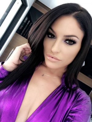 Kissa Sins