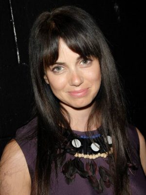 Mia Kirshner