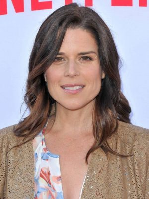 Neve Campbell