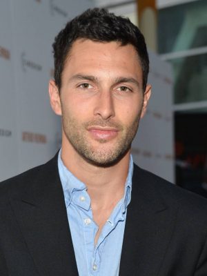 Noah Mills