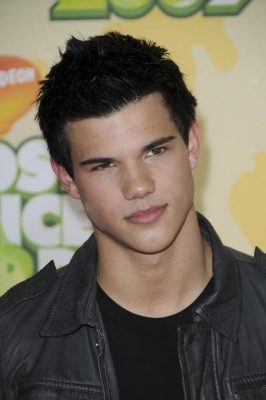 Taylor Lautner