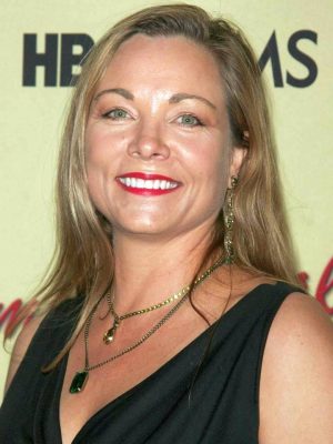 Theresa Russell