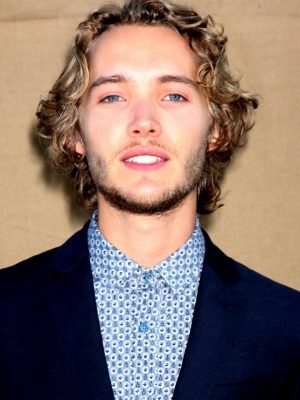 Toby Regbo