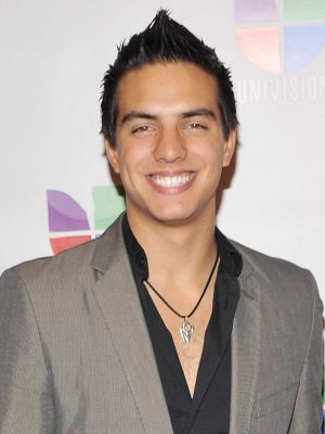 Vadhir Derbez